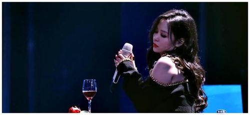 因歌曲出名的网红歌手,揭秘网红歌手的崛起之路